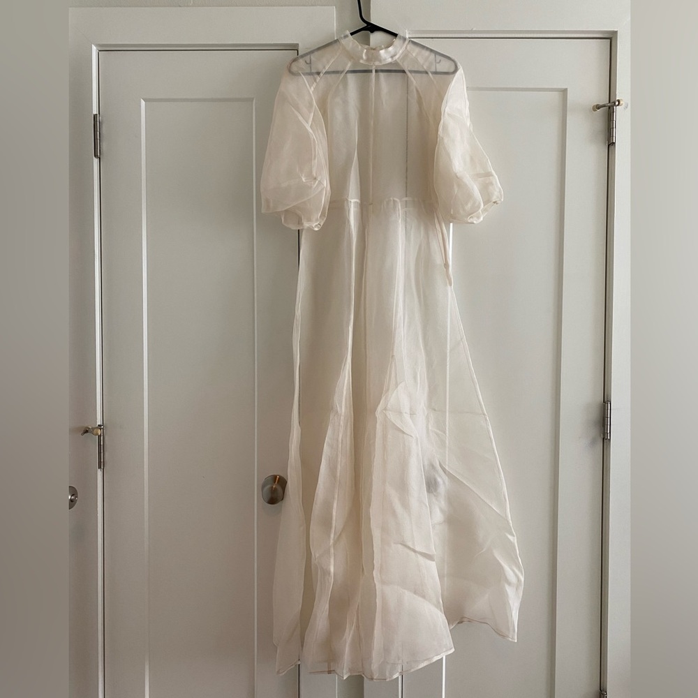 Kamperett Meiere Gown / Ivory / Size S